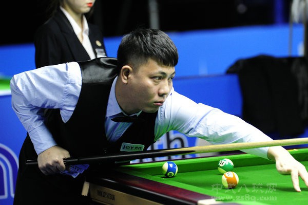 间的默契配 间的默契配